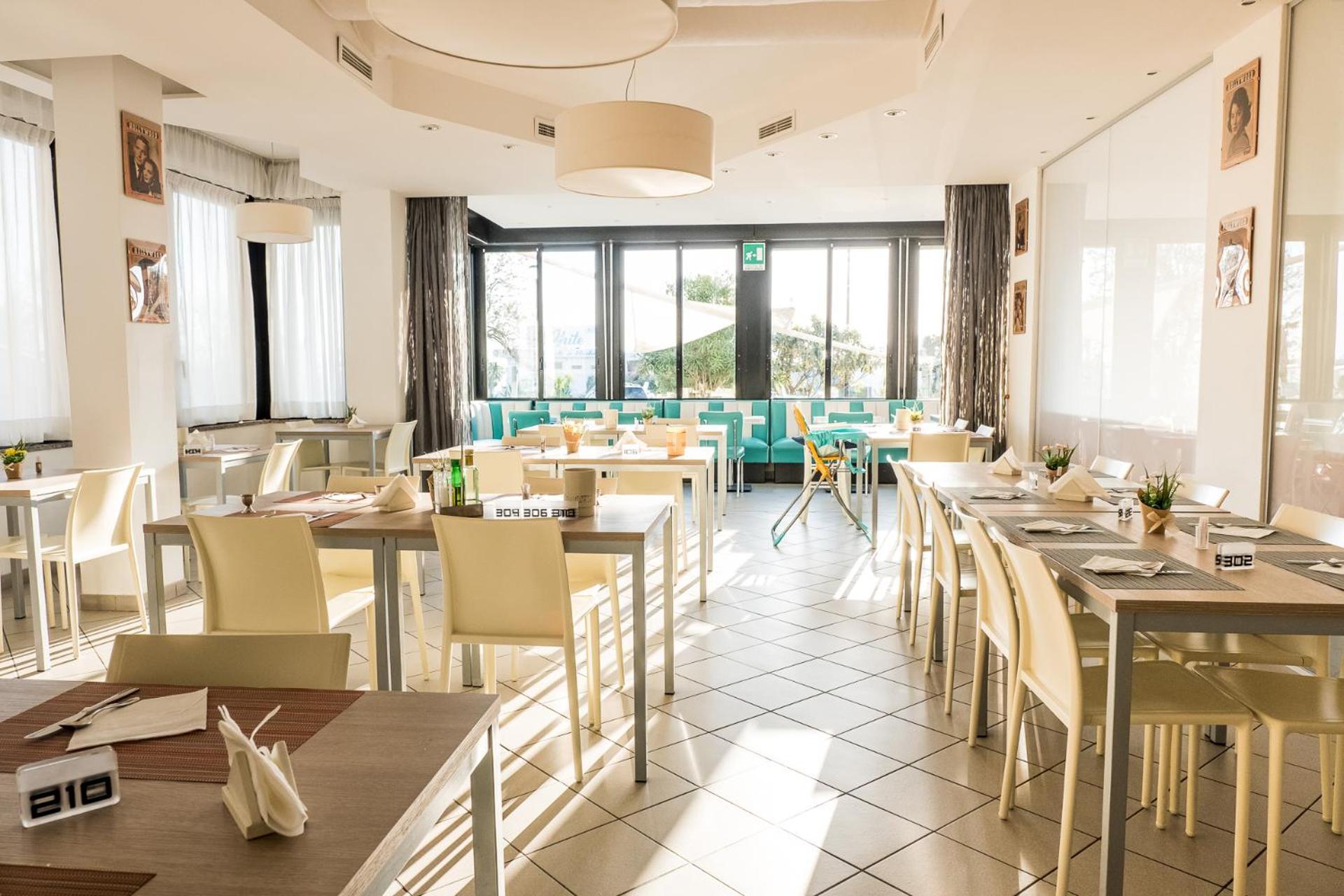 Hotel Rudy تّشيرفييا المظهر الخارجي الصورة